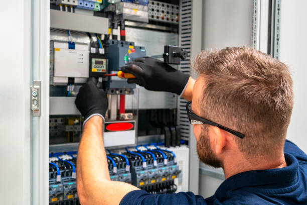 Best Circuit Breaker Repair  in Suncrest, WA